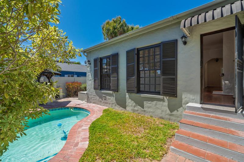 2 Bedroom Property for Sale in Kenilworth Western Cape